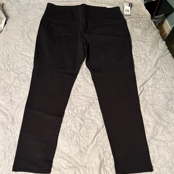 Women's Black Leggings - Picture 1 of 6
